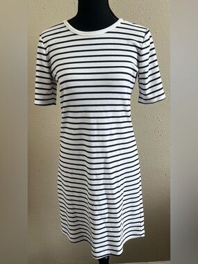 Old Navy White and Black Striped Mini Dress